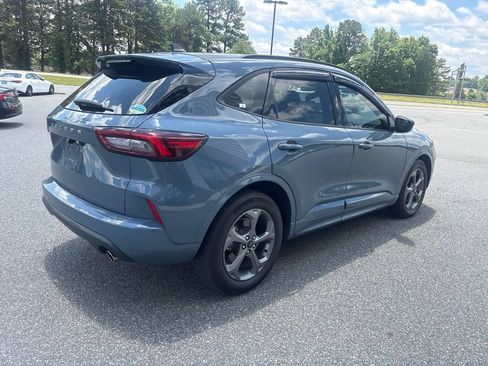 Used 2023 Ford Escape ST-Line w/ Tech Pack #1 FWD image 9