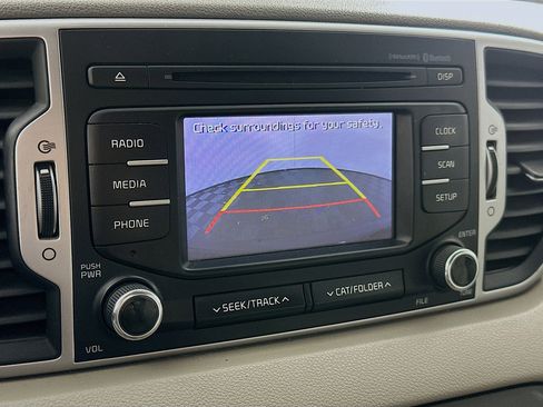 Used 2017 Kia Sportage LX image 21