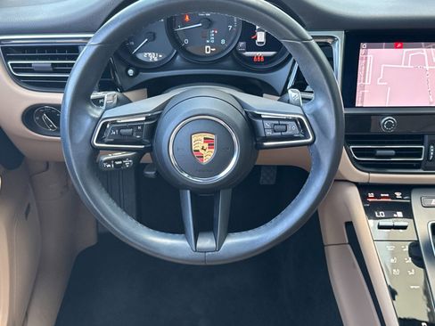Certified 2023 Porsche Macan AWD/4WD image 14