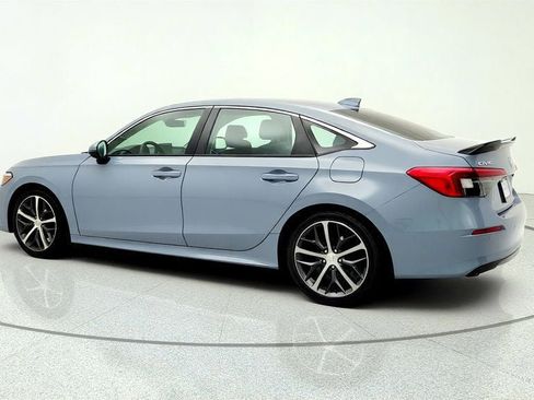 Used 2022 Honda Civic Touring image 7