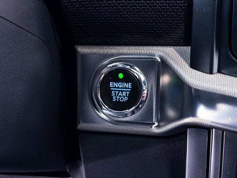 Used 2022 Ford F150 Raptor w/ Raptor 37 Performance Package AWD/4WD image 29