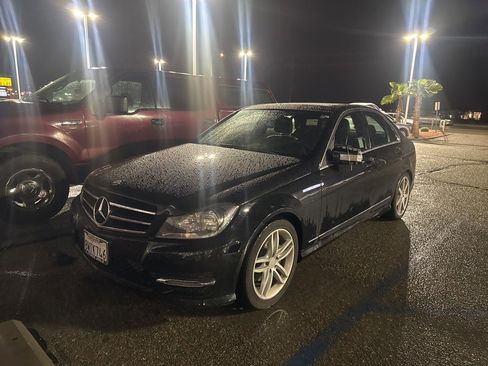 Used 2014 Mercedes-Benz C 250 Sedan image 1