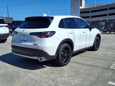 Used 2025 Honda HR-V Sport image 24