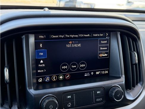 Used 2019 Chevrolet Colorado Z71 AWD/4WD image 41
