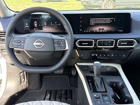 New 2026 Nissan Sentra SL w/ Floor Mat Package FWD image 7