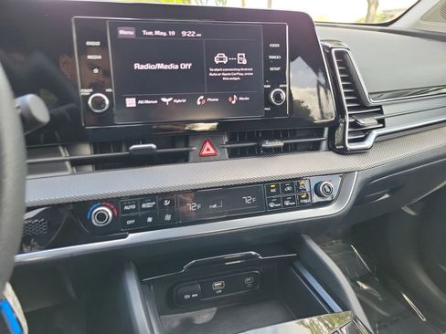 Used 2023 Kia Sportage LX FWD image 21