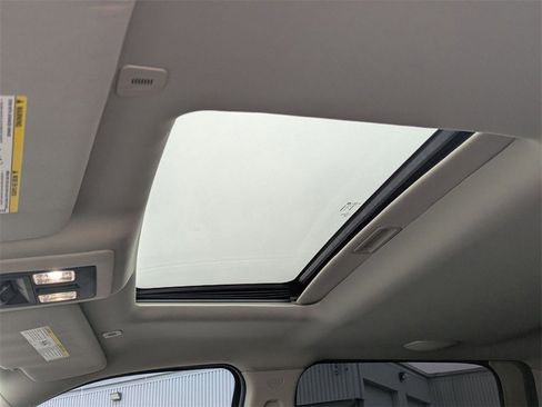 Used 2018 RAM 2500 Laramie w/ Convenience Group image 29