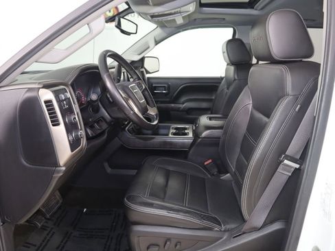 Used 2016 GMC Sierra 2500 Denali w/ Suspension Package, Off-Road AWD/4WD image 12