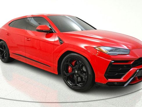 Used 2022 Lamborghini Urus AWD/4WD image 1