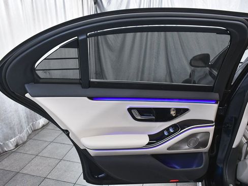 Used 2022 Mercedes-Benz S 500 4MATIC image 13