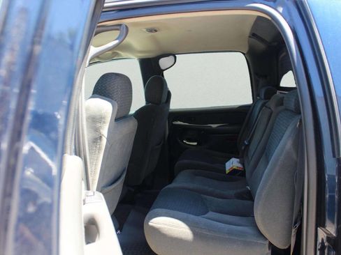 Used 2004 Chevrolet Avalanche Z71 w/ Preferred Equipment Group AWD/4WD image 7