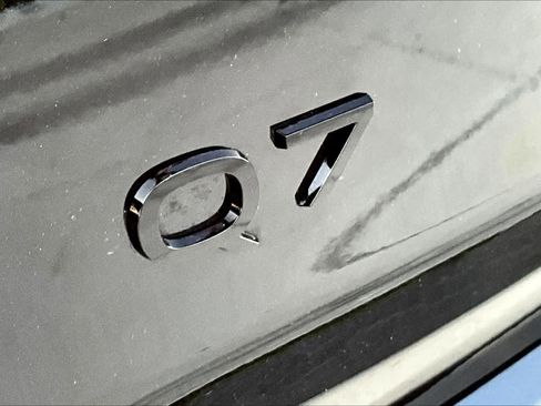 Used 2025 Audi Q7 2.0T Premium w/ Convenience Plus Package image 32