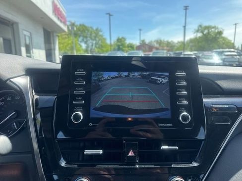 Used 2024 Toyota Camry SE FWD image 15