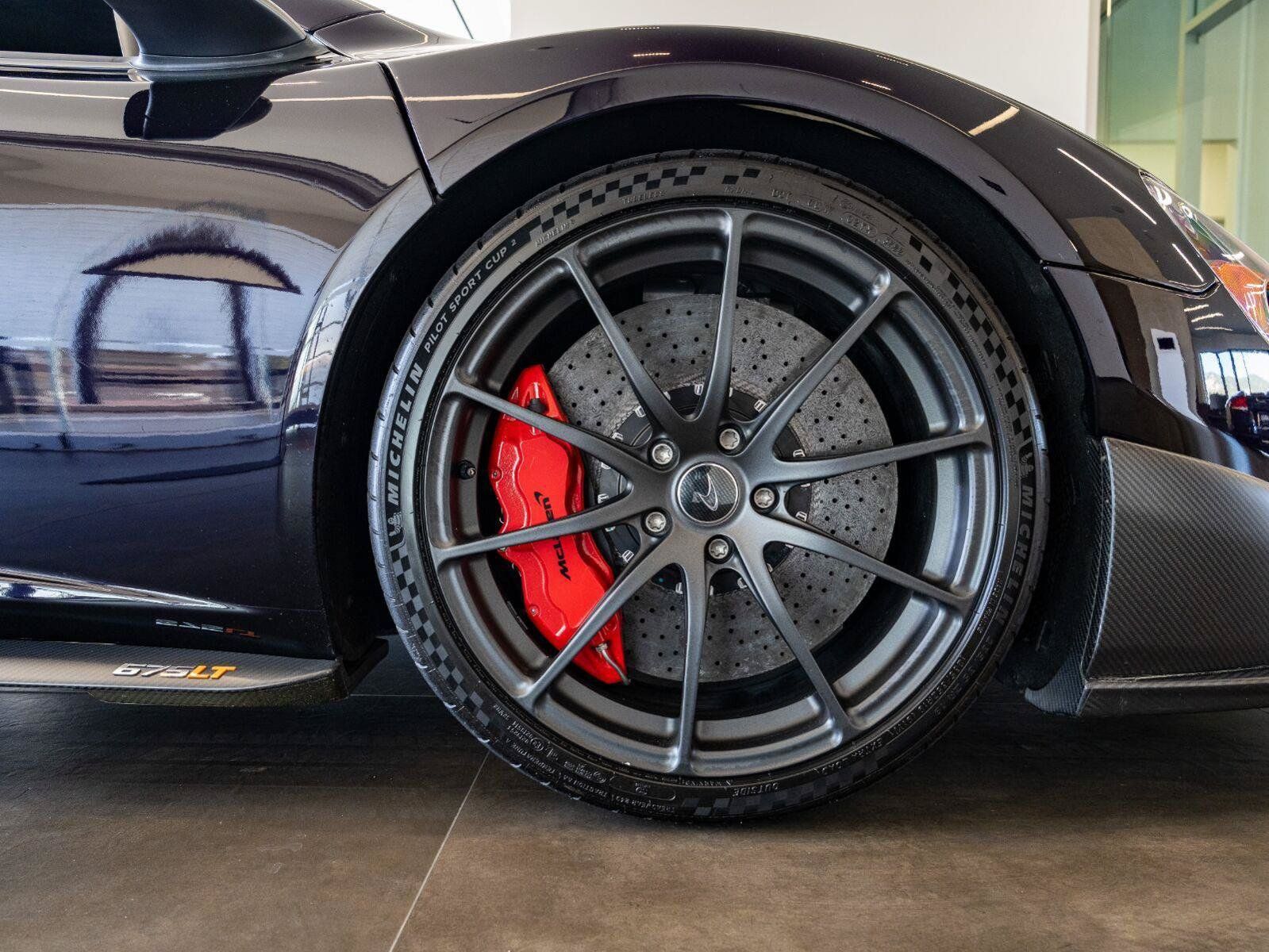 Used 2016 McLaren 675LT Coupe RWD image 23