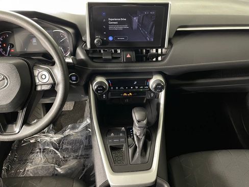 Used 2023 Toyota RAV4 XLE image 27