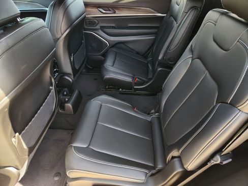 New 2026 Jeep Grand Cherokee L Limited image 26