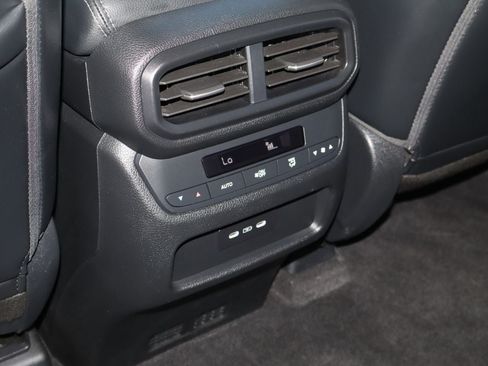 Used 2025 Honda Pilot EX-L image 19
