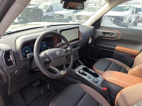 New 2025 Ford Bronco Sport Outer Banks w/ Sasquatch Outer Banks Package image 15