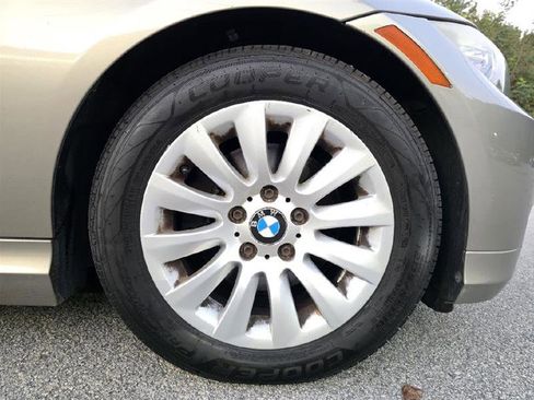 Used 2009 BMW 328i xDrive Wagon image 15