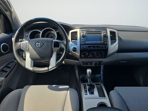 Used 2013 Toyota Tacoma 4x4 Double Cab image 9