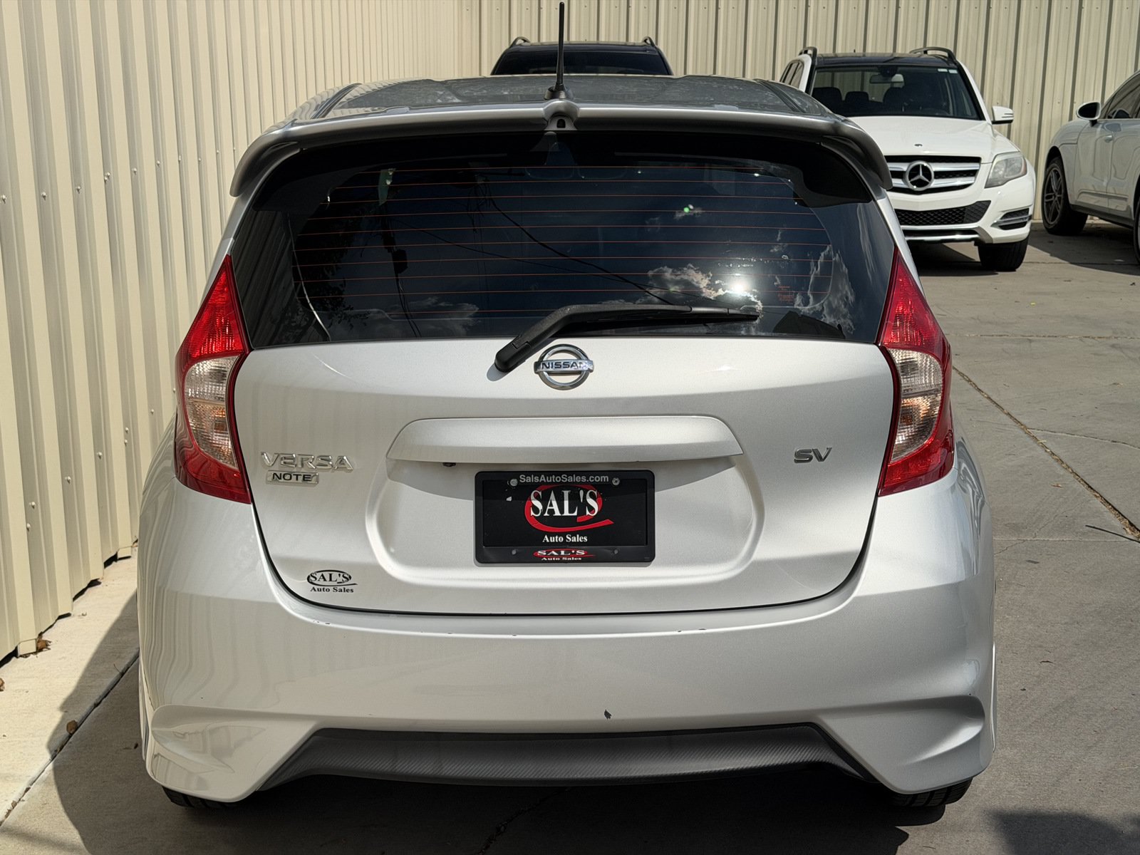 Used 2018 Nissan Versa Note SV FWD image 6