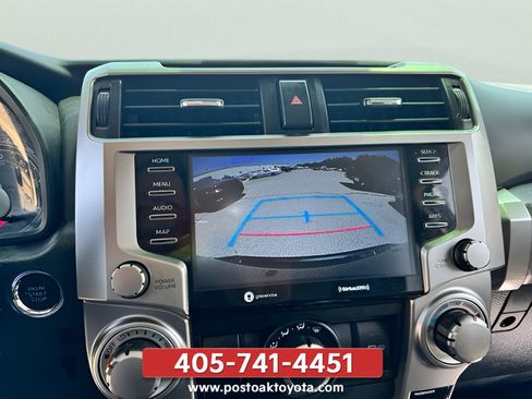 Used 2021 Toyota 4Runner SR5 AWD/4WD image 29