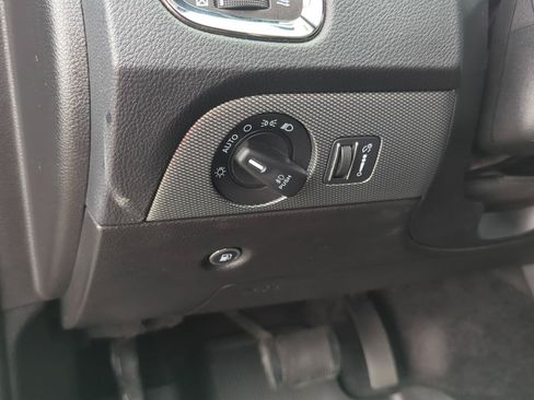 Used 2018 Dodge Durango GT w/ Premium Group AWD/4WD image 15