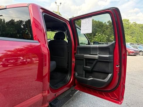 Used 2018 Ford F150 XLT w/ Equipment Group 302A Luxury AWD/4WD image 26