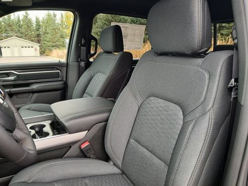 New 2026 RAM 1500 Big Horn w/ Night Edition AWD/4WD image 19