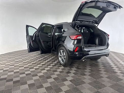 Used 2023 Ford Escape ST-Line w/ Tech Pack #1 AWD/4WD image 18