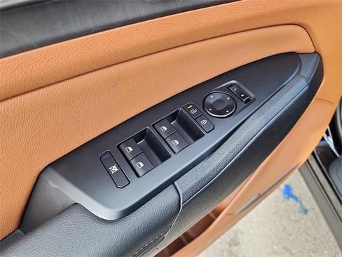 New 2026 Kia Sportage X-Line w/ X-Line Premium Package image 11