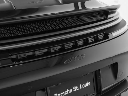 Certified 2026 Porsche 911 GT3 RWD image 34
