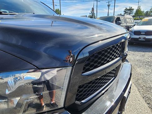 Used 2015 RAM 1500 Express AWD/4WD image 26