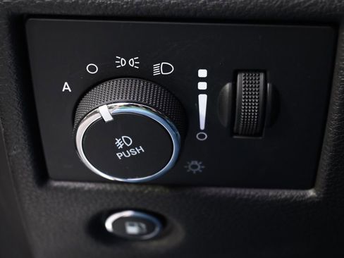 Used 2021 Jeep Grand Cherokee Limited w/ Quick Order Package 28K 80th image 25