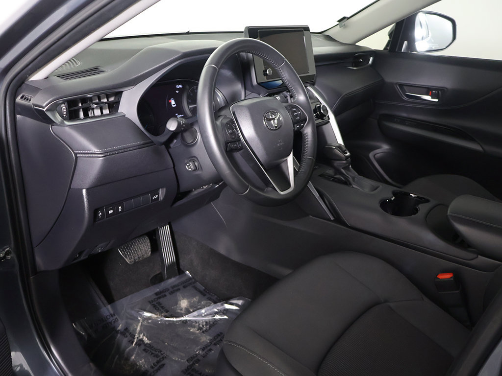 Used 2023 Toyota Venza LE AWD/4WD image 19