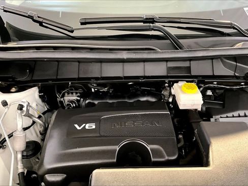 Used 2022 Nissan Pathfinder SL w/ SL Black Package image 57