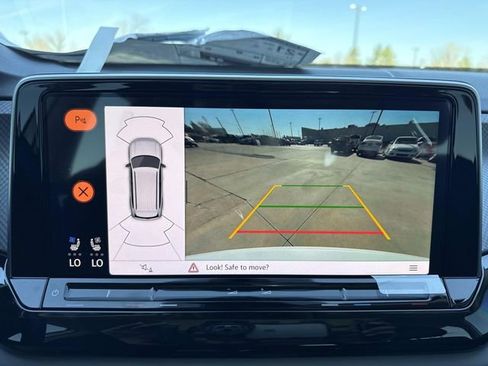 New 2026 Volkswagen Atlas Peak Edition image 23