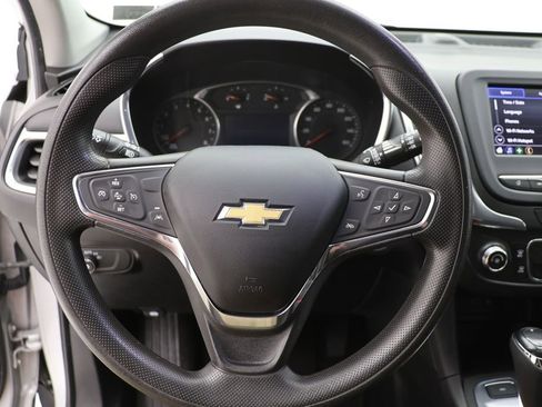 Used 2020 Chevrolet Equinox LT AWD/4WD image 16