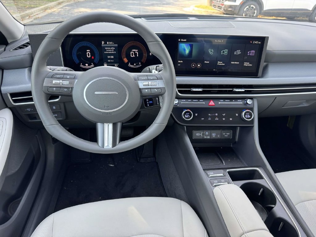 New 2026 Hyundai Sonata SEL AWD/4WD image 17