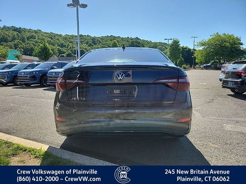 Certified 2024 Volkswagen Jetta Sport FWD image 28