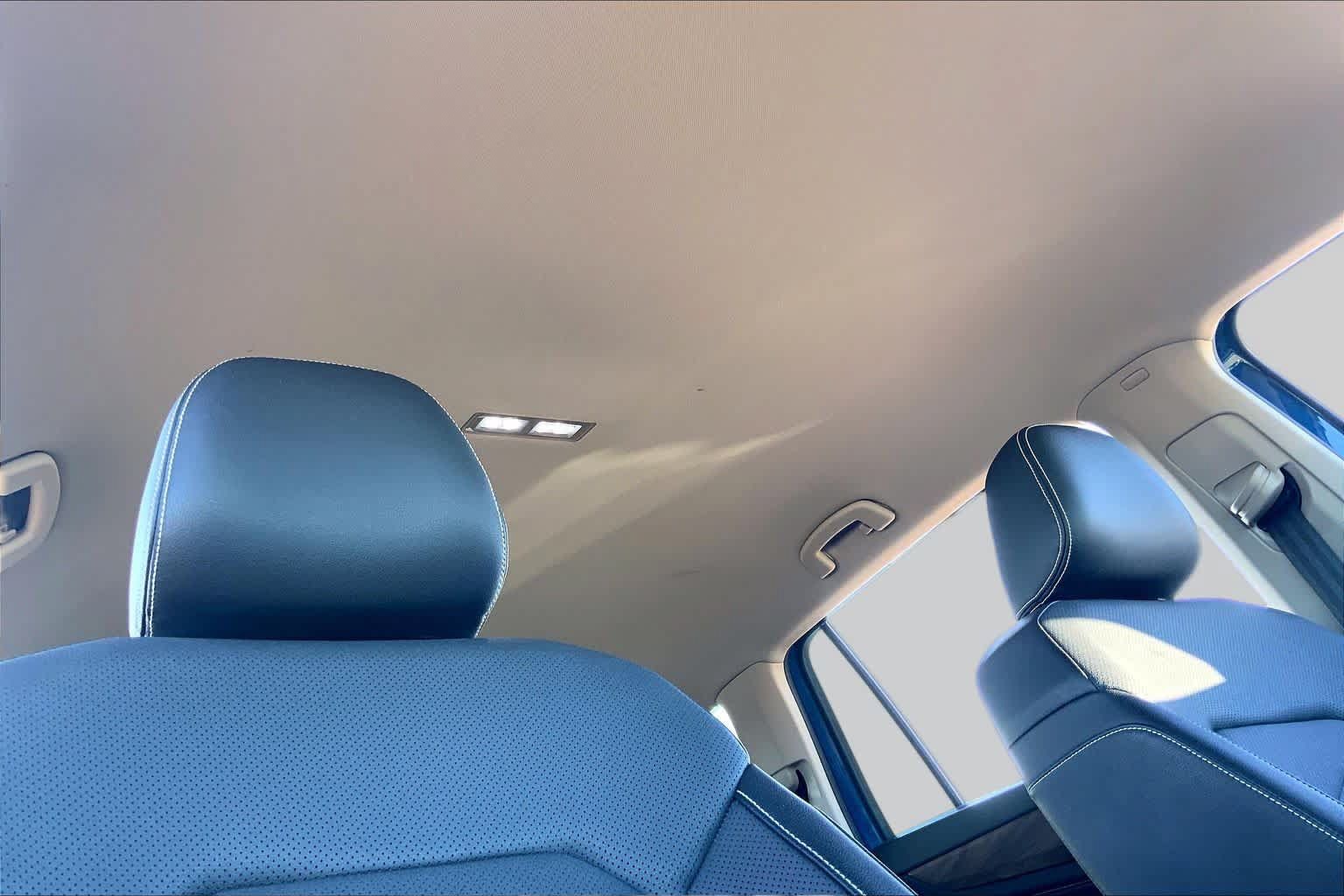 Used 2026 Volkswagen Atlas SE FWD image 13