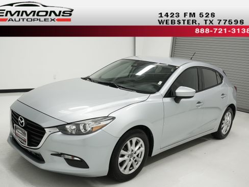 Used 2018 MAZDA MAZDA3 Sport FWD image 1