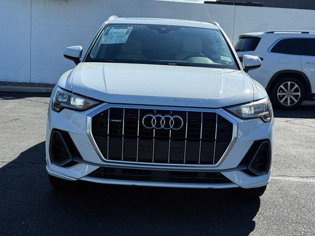 Used 2020 Audi Q3 2.0T Premium AWD/4WD image 3