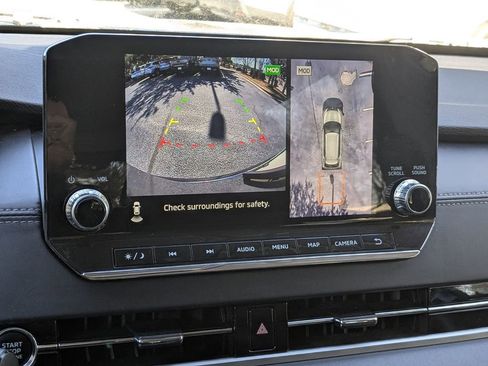 Used 2024 Mitsubishi Outlander SE image 18