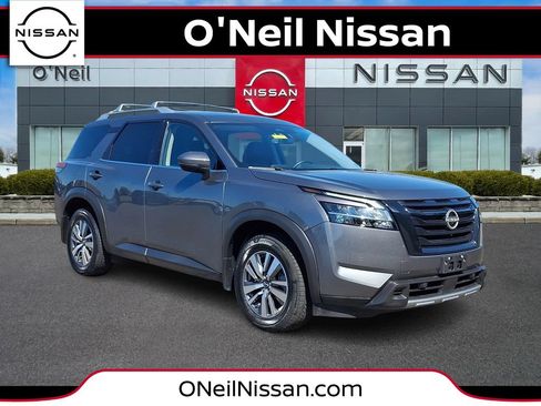 Certified 2023 Nissan Pathfinder SL w/ Black Appearance Package AWD/4WD image 1