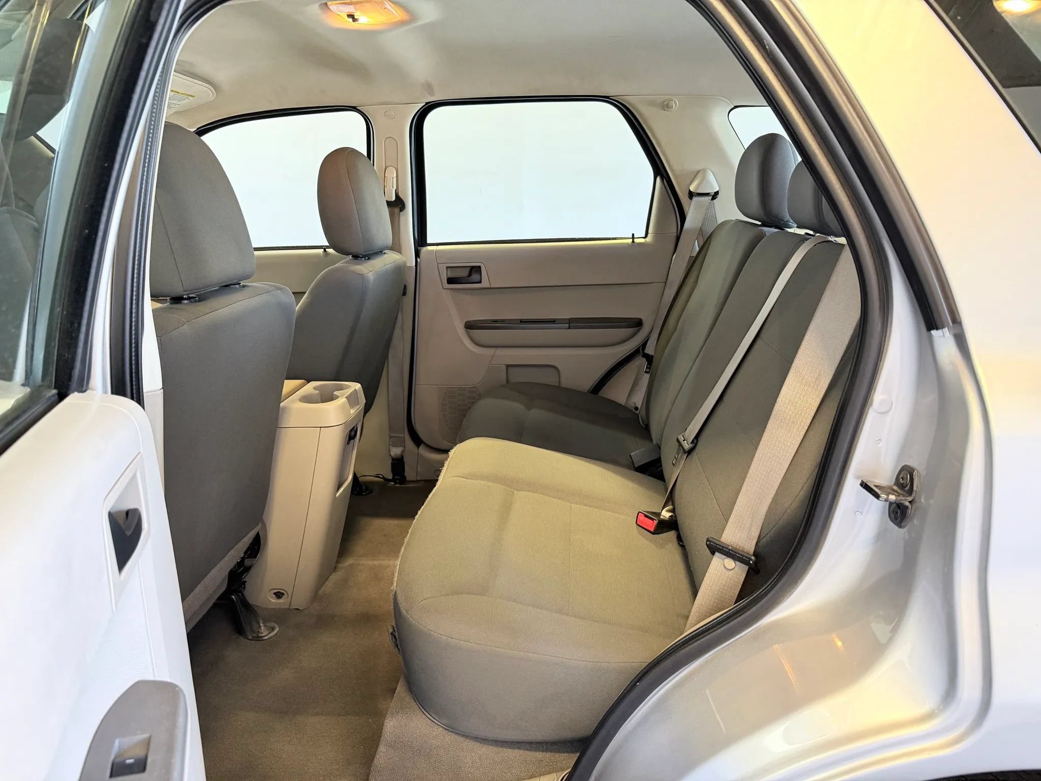 Used 2010 Ford Escape XLS FWD image 33