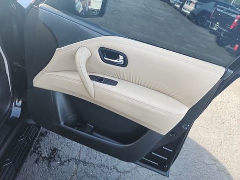 Used 2021 Nissan Armada SV AWD/4WD image 13