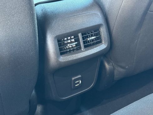 Used 2022 Chevrolet Equinox LT FWD image 13