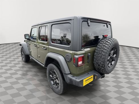 Used 2021 Jeep Wrangler Unlimited Sport AWD/4WD image 3