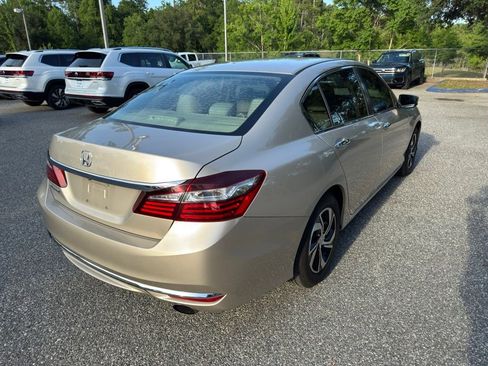Used 2016 Honda Accord LX image 9